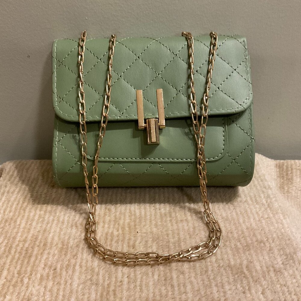 No Name bag, from Pures to Shoulder Bag. Nice for Casual to Evening Gag